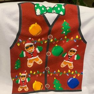 Mad engine Ugly Christmas Sweatshirt Cool 😎 Sunglasses Gingerbread men ❤️